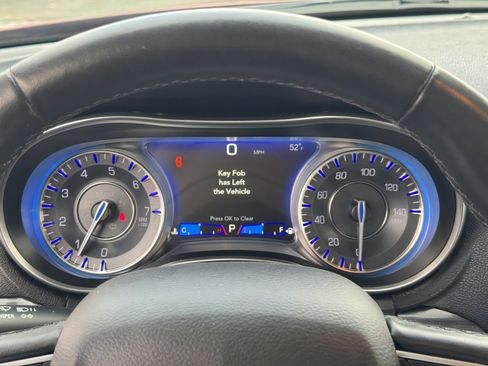 Used 2019 Chrysler 300 Touring w/ Sport Appearance Package image 23