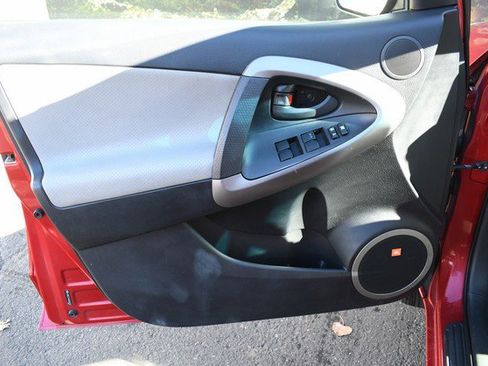 Used 2008 Toyota RAV4 Limited image 13