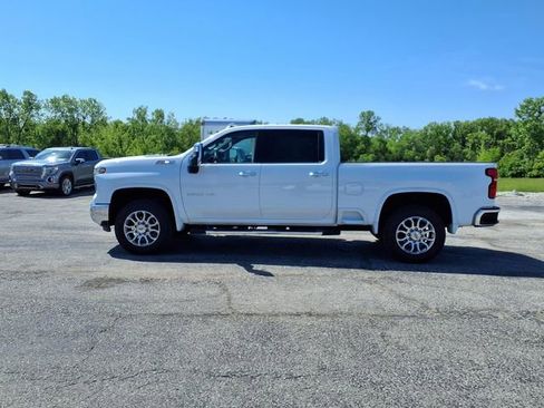 Used 2025 Chevrolet Silverado 2500 LTZ w/ LTZ Premium Package AWD/4WD image 39