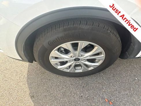 Used 2026 Ford Escape Active w/ Tech Pack #1 FWD image 19