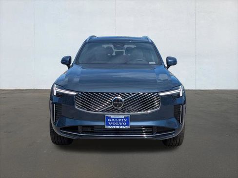 New 2026 Volvo XC90 T8 Plus w/ Protection Package Premier image 4