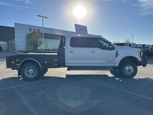 Used 2019 Ford F350 Lariat w/ Lariat Ultimate Package image 10