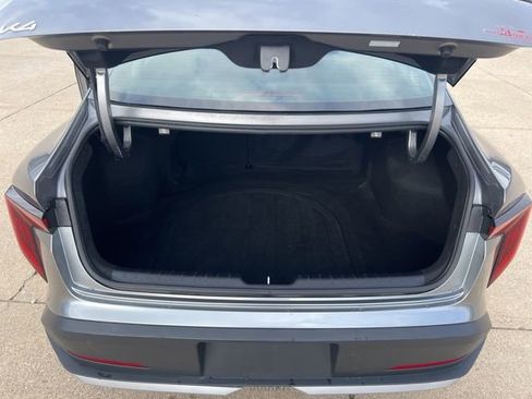 Used 2025 Kia K4 FWD image 27