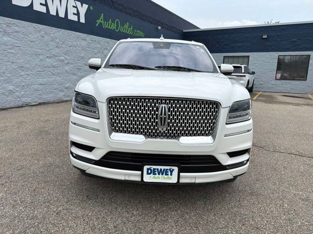 Used 2020 Lincoln Navigator L Reserve w/ Equipment Group 208A Reserve AWD/4WD image 8