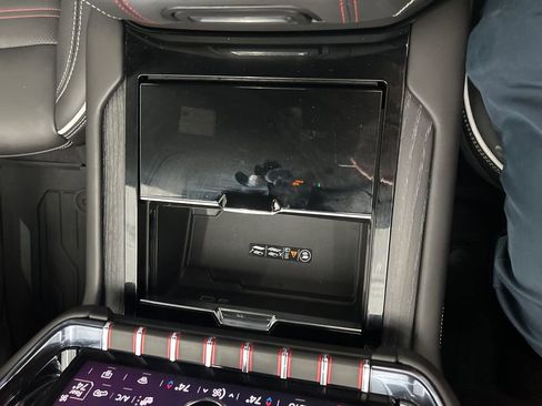 Used 2025 GMC Yukon AT4 Ultimate w/ LPO, Floor Liner Package image 16