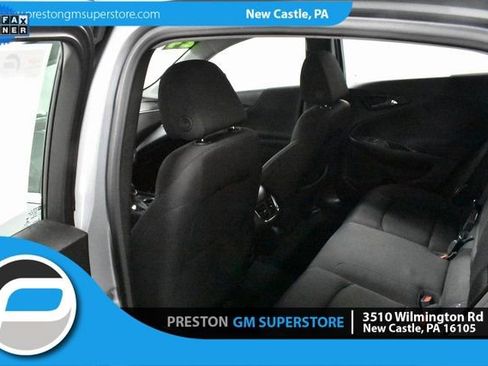 Used 2024 Chevrolet Malibu LT FWD image 16