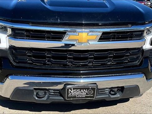 Used 2023 Chevrolet Silverado 1500 LT image 30