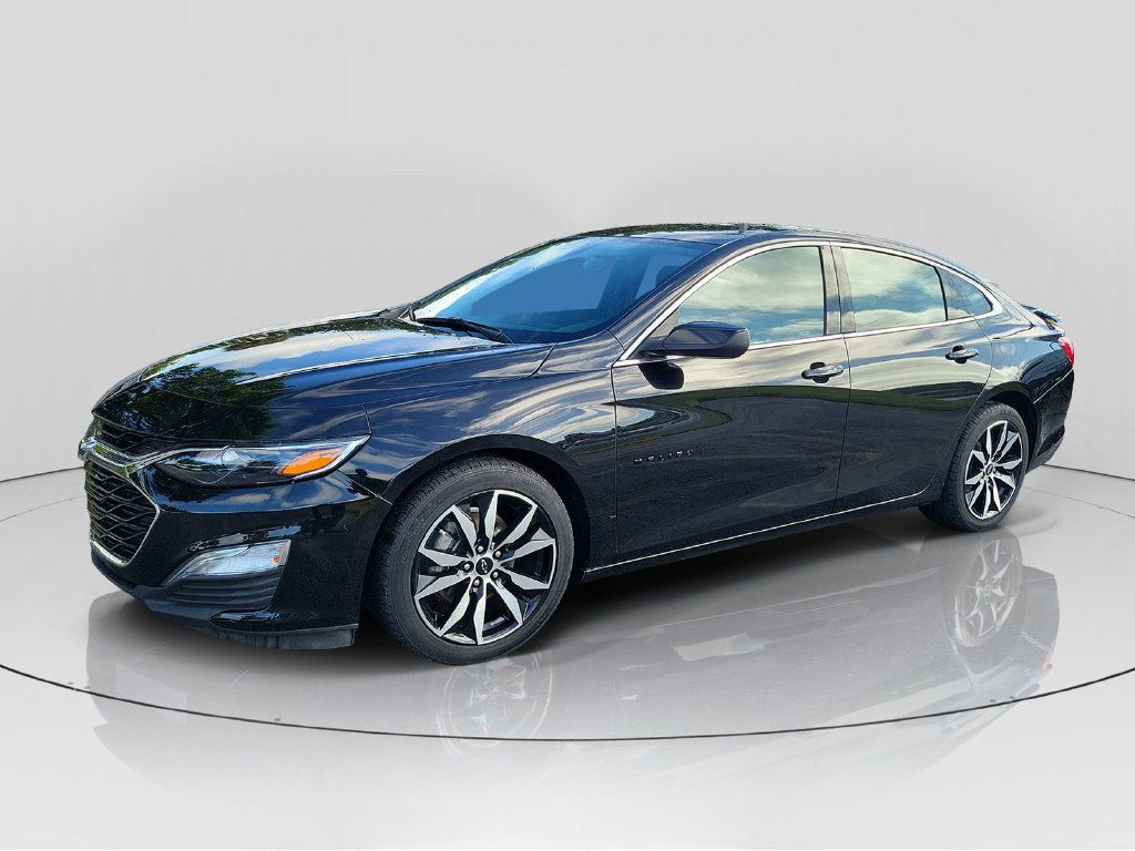 Used 2022 Chevrolet Malibu RS FWD image 3