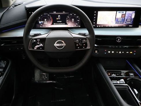 Certified 2025 Nissan Murano SL image 17