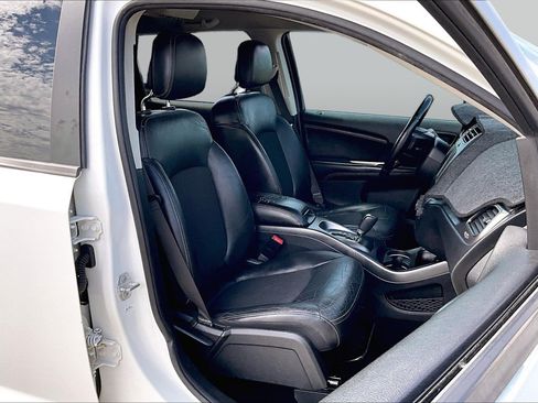 Used 2018 Dodge Journey Crossroad w/ Driver Convenience Group FWD image 7