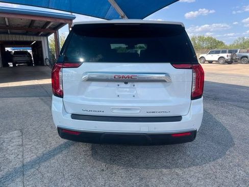 Used 2023 GMC Yukon Denali w/ LPO, Floor Liner Package AWD/4WD image 5
