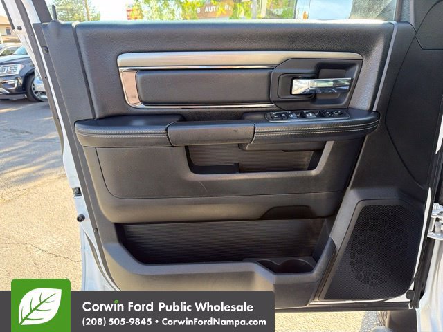Used 2018 RAM 2500 Big Horn w/ Sport Appearance Group AWD/4WD image 14