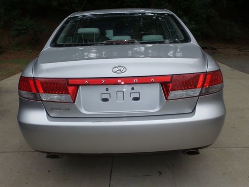 Used 2006 Hyundai Azera SE image 4