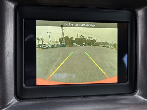 Used 2021 Dodge Charger SXT w/ Leather Interior Group image 18