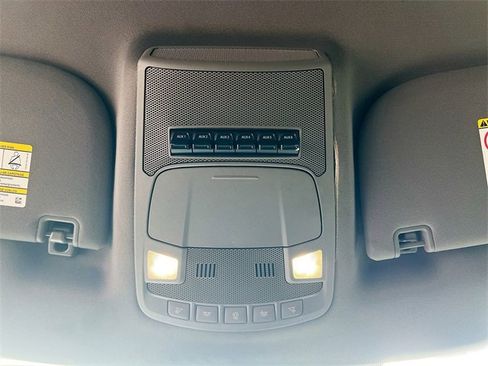 Used 2017 Ford F350 XLT w/ XLT Premium Package image 19