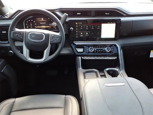 New 2026 GMC Sierra 3500 Denali w/ Denali Reserve Package image 14