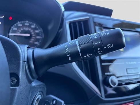 Used 2023 Subaru Crosstrek 2.0i image 27