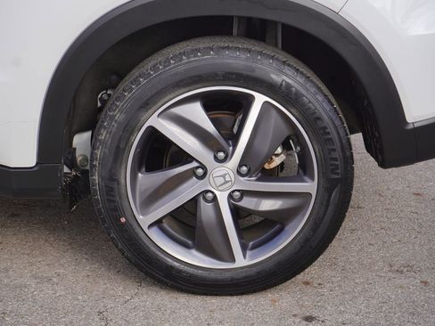 Used 2021 Honda HR-V EX image 11