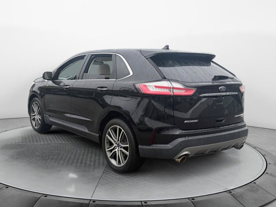 Used 2019 Ford Edge Titanium w/ Cold Weather Package AWD/4WD image 5