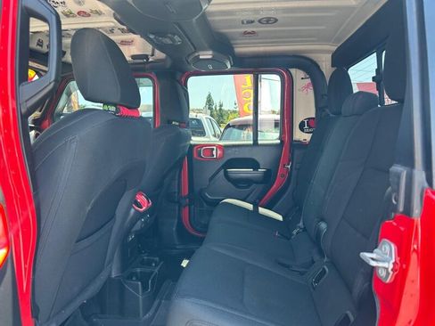 Used 2022 Jeep Gladiator Sport AWD/4WD image 14