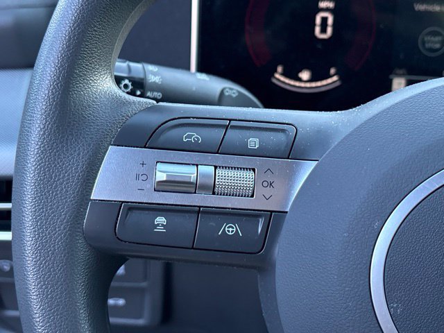 Used 2025 Hyundai Sonata SE FWD image 17