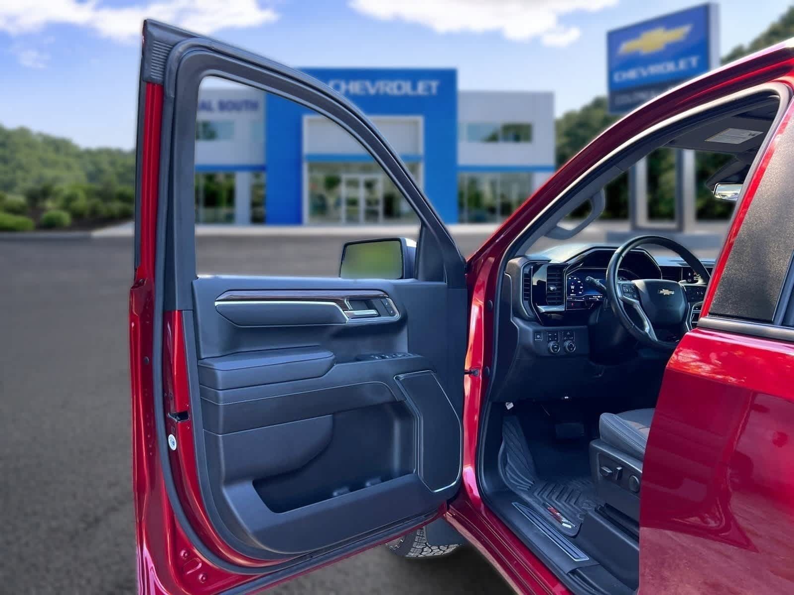 Certified 2023 Chevrolet Silverado 1500 LT AWD/4WD image 15