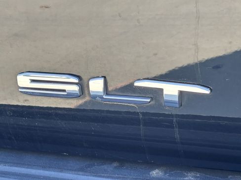 Used 2024 GMC Yukon SLT image 7