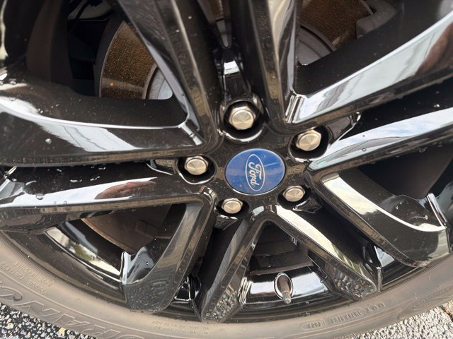 Used 2020 Ford Edge SEL w/ Cold Weather Package AWD/4WD image 6