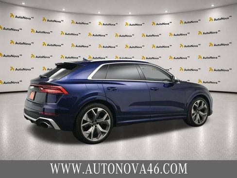 Used 2022 Audi RS Q8 w/ Luxury Package AWD/4WD image 7