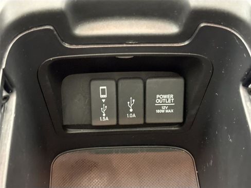 Used 2018 Honda CR-V Touring image 37