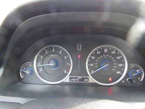 Used 2013 Honda Crosstour EX image 30