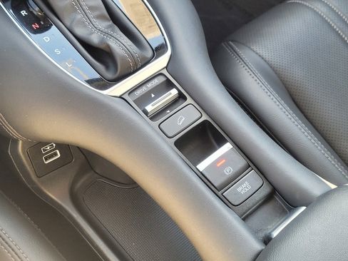 Certified 2023 Honda HR-V EX-L image 27