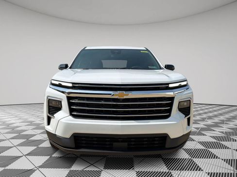 New 2026 Chevrolet Traverse LT w/ LPO, Floor Liner Package AWD/4WD image 8