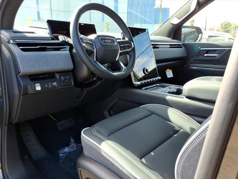 New 2026 GMC Sierra EV Elevation image 13