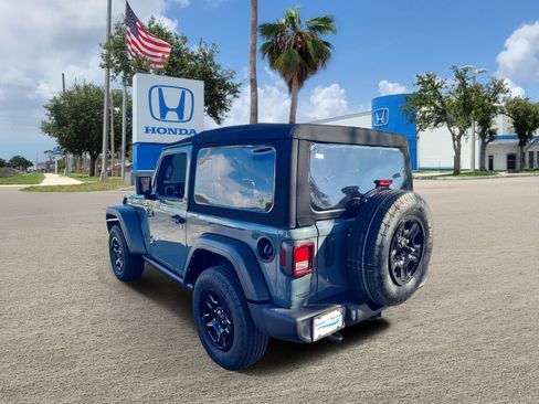 Used 2024 Jeep Wrangler Sport AWD/4WD image 5