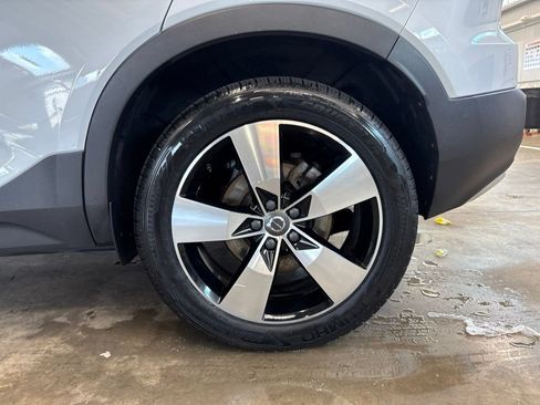 Used 2020 Volvo XC40 T5 Momentum w/ Protection Package AWD/4WD image 31