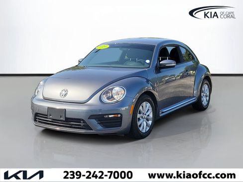 Used 2019 Volkswagen Beetle 2.0T SE FWD image 3