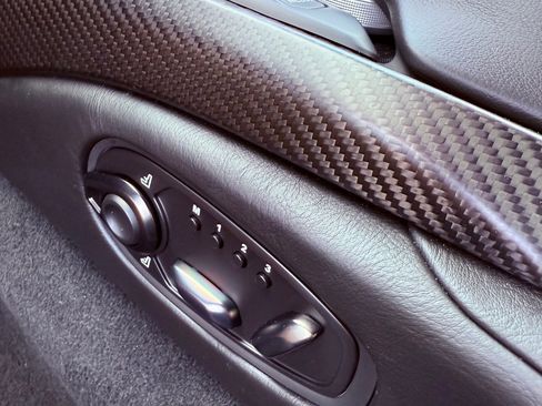 Used 2021 Aston Martin V8 Vantage Coupe image 33