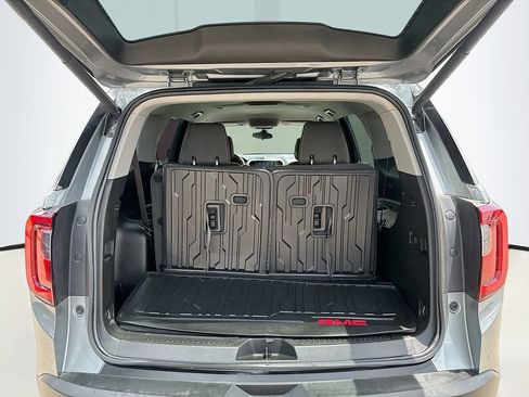 Used 2023 GMC Acadia SLE w/ Driver Convenience Package FWD image 27