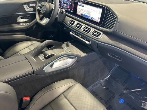 New 2025 Mercedes-Benz GLS 450 4MATIC image 17