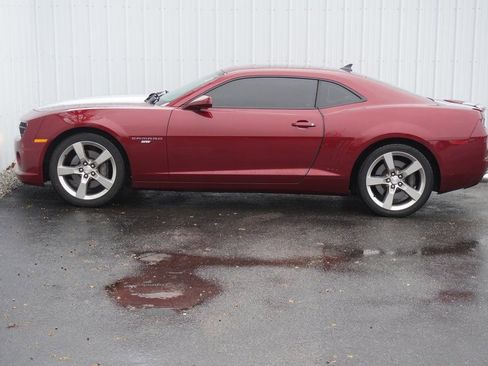 Used 2010 Chevrolet Camaro SS w/ RS Package image 3