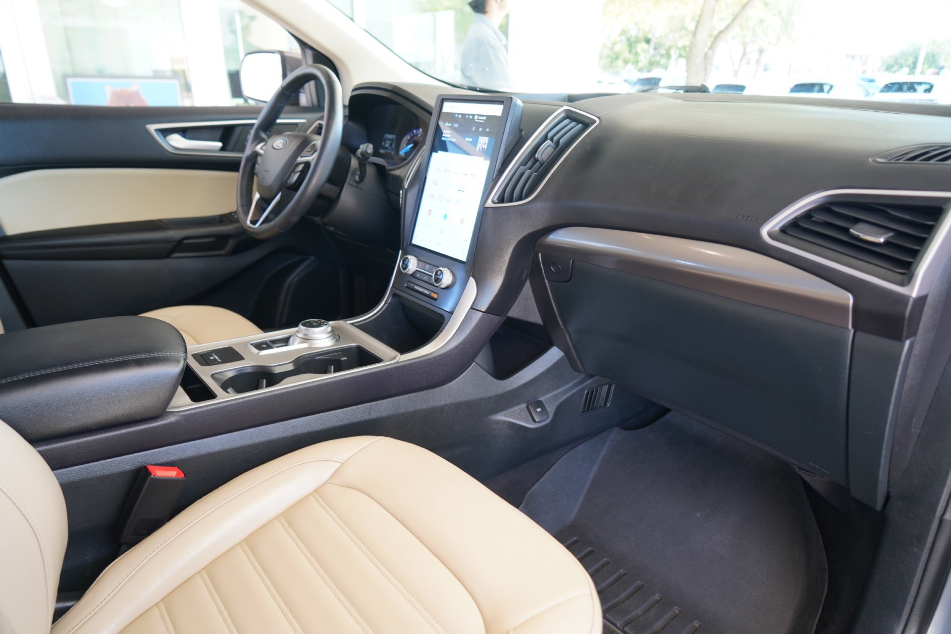 Used 2024 Ford Edge SEL AWD/4WD image 22