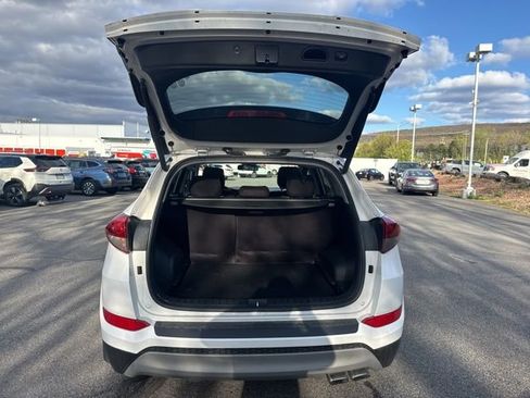 Used 2017 Hyundai Tucson Night image 11