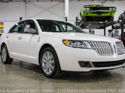 Used 2012 Lincoln MKZ FWD image 10