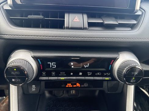 Used 2024 Toyota RAV4 LE image 20