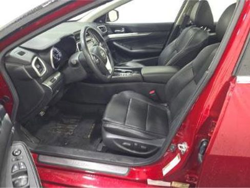 Used 2023 Nissan Maxima SL image 4