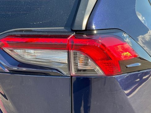 Used 2021 Toyota RAV4 XLE Premium w/ Carpet Mat Package (TMS) image 46