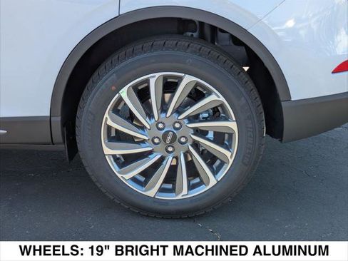 New 2025 Lincoln Corsair Reserve image 6