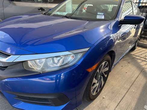 Used 2018 Honda Civic EX image 8
