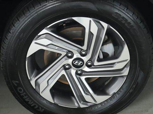 Used 2023 Hyundai Santa Fe SEL image 10